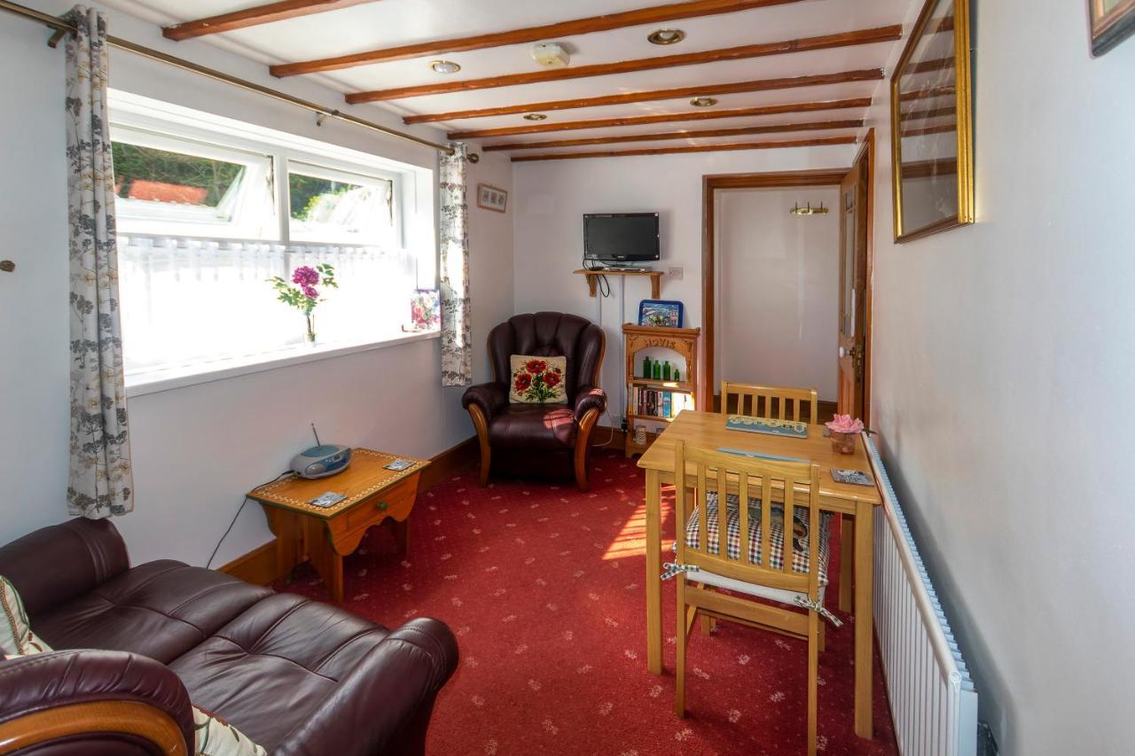 Rosebud Cottage Romantic Cottage For A Couple Fishguard Εξωτερικό φωτογραφία
